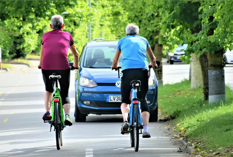 Mobilité douce au quotidien : vélo, covoiturage et pass